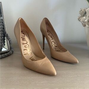 Sam Edelman Tan Pointed Toe Heels